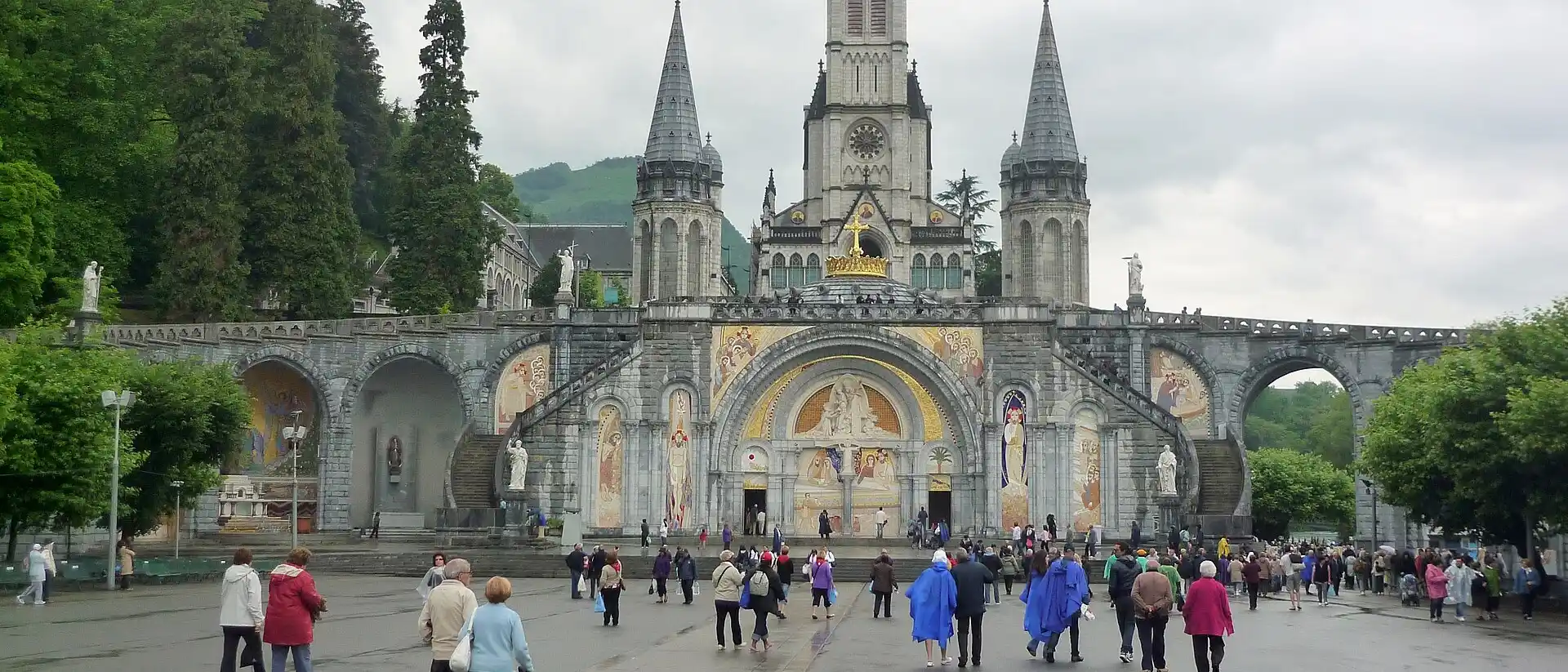 Basilique Notre-Dame-du-Rosaire, Lourdes