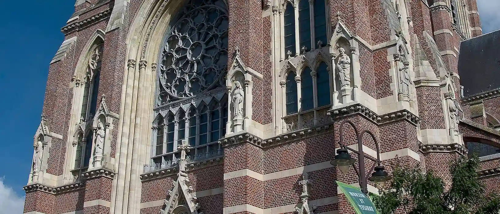 Basilique Notre-Dame de Dadizele, Halluin