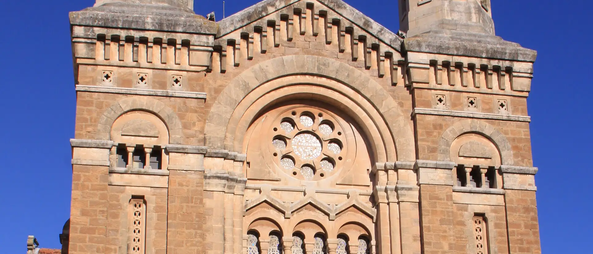 Basilique Notre-Dame-de-la-Victoire, Saint-Raphaël