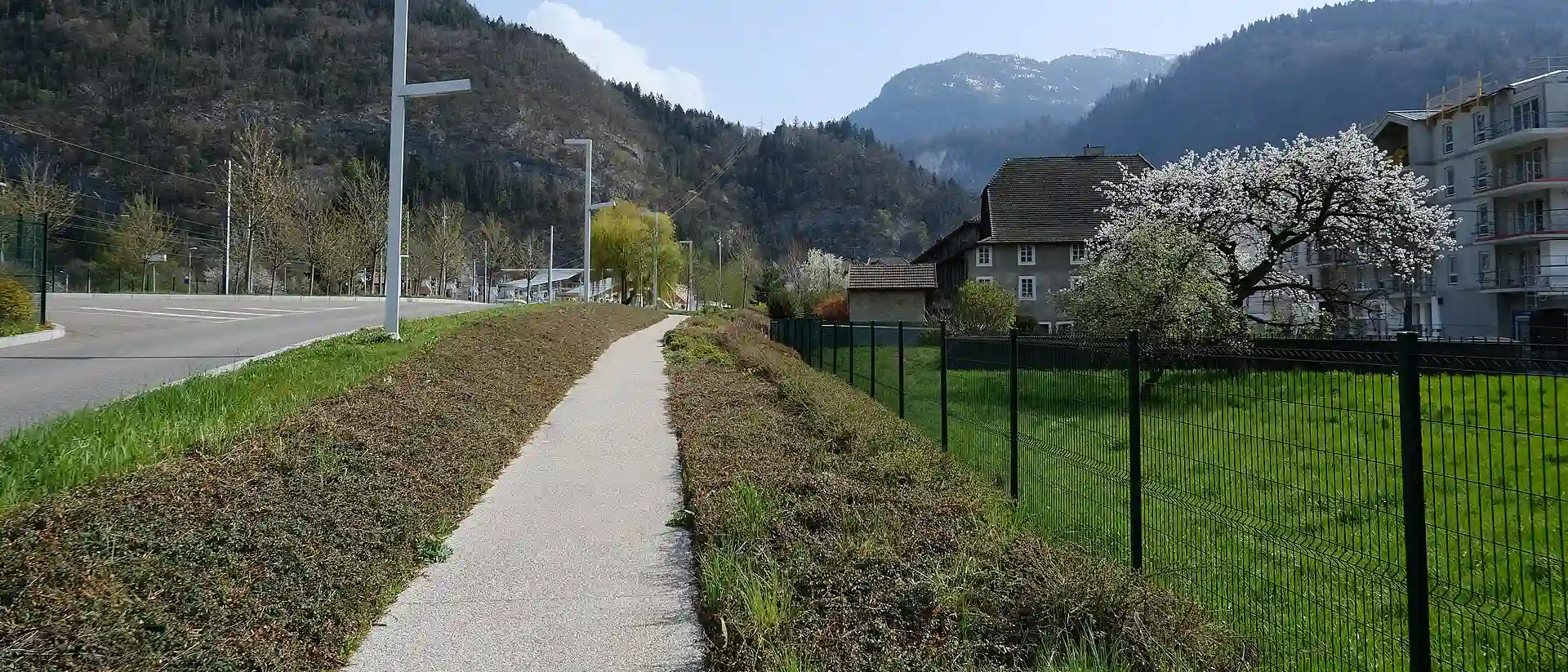 Vue de la commune, Cluses