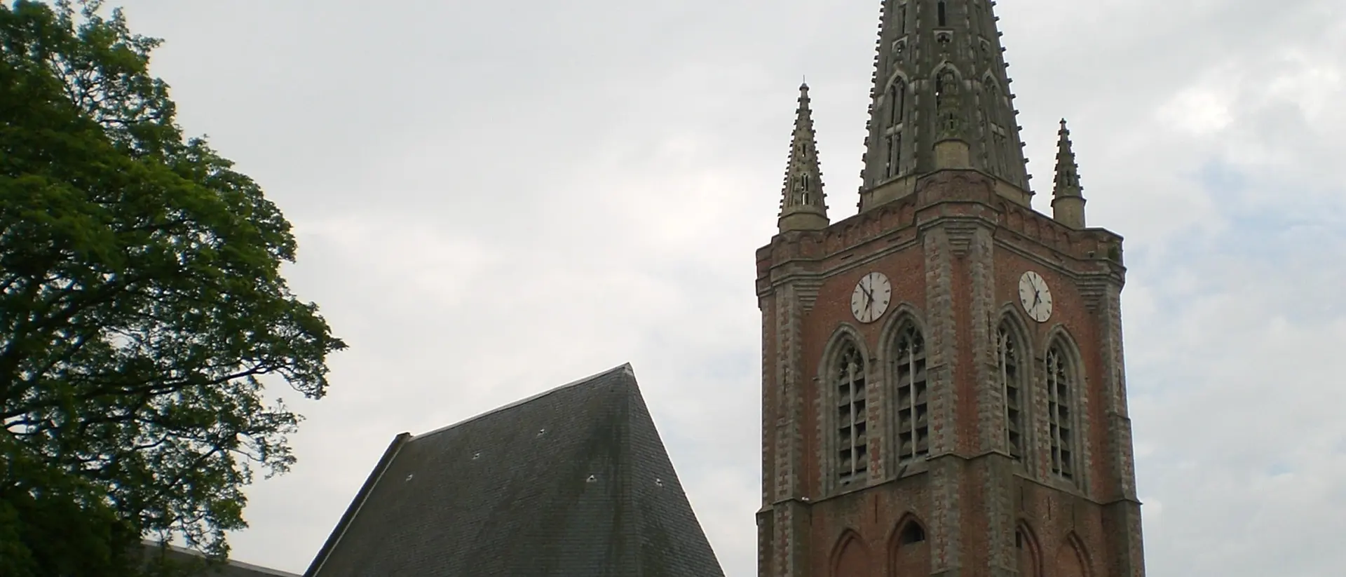 Église catholique Saint-Éloi d'Hazebrouck, Hazebrouck
