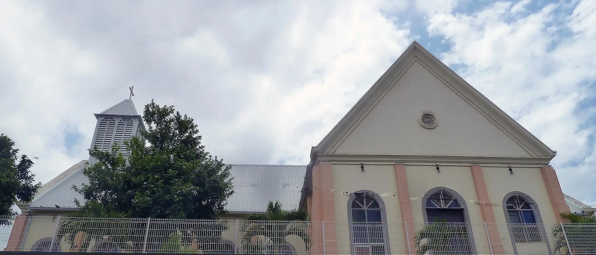 Église de la Maternité-de-Marie, Les Avirons