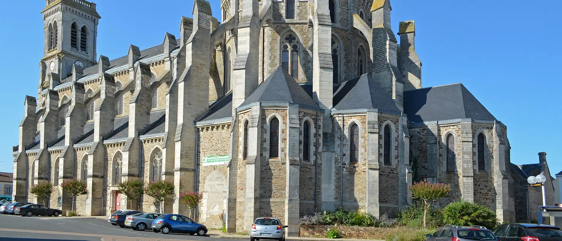 Église Saint-Benoit, Aizenay