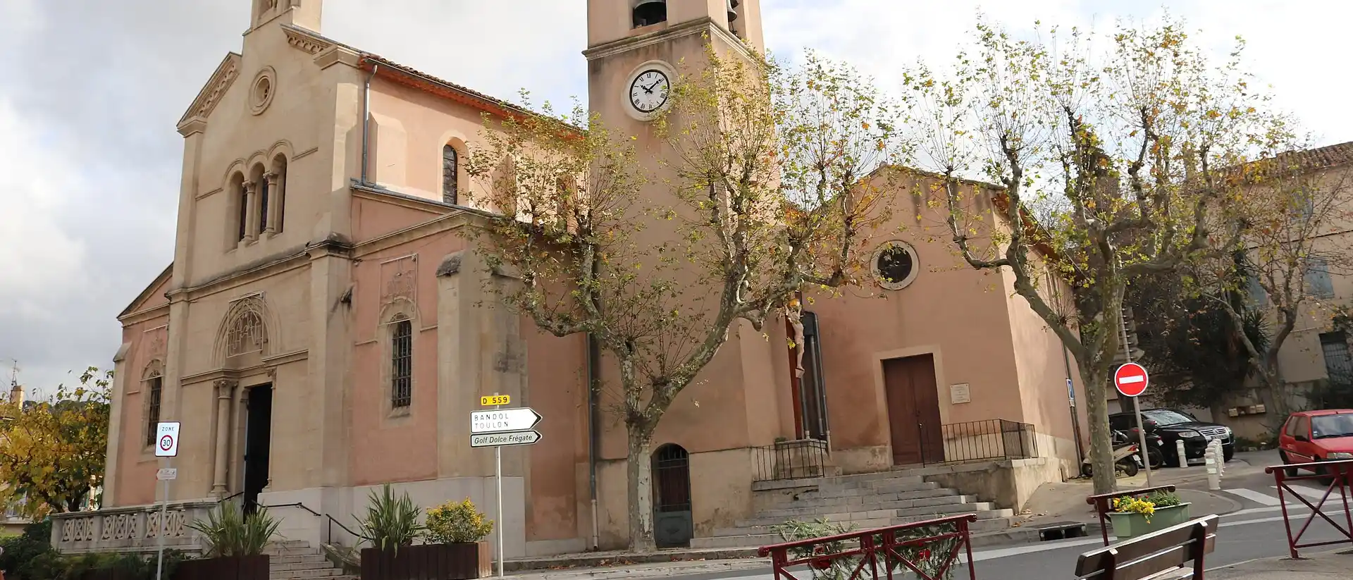 Église Saint-Cyr et Sainte-Julitte, Saint-Cyr-sur-Mer