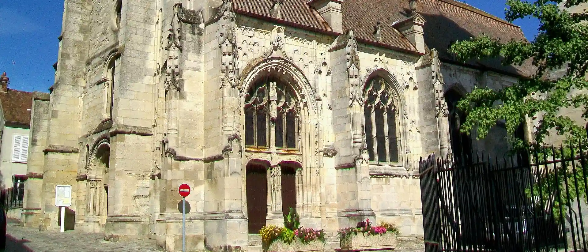 Église Saint-Justin, Louvres