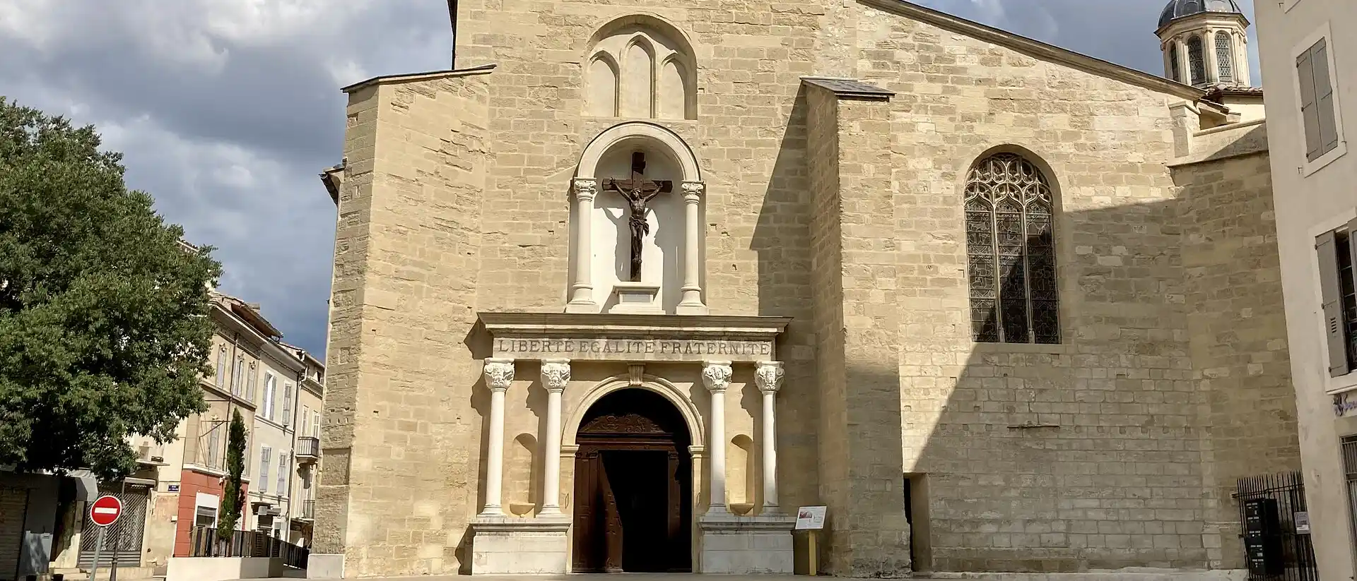 Église Saint-Nicolas, Pertuis