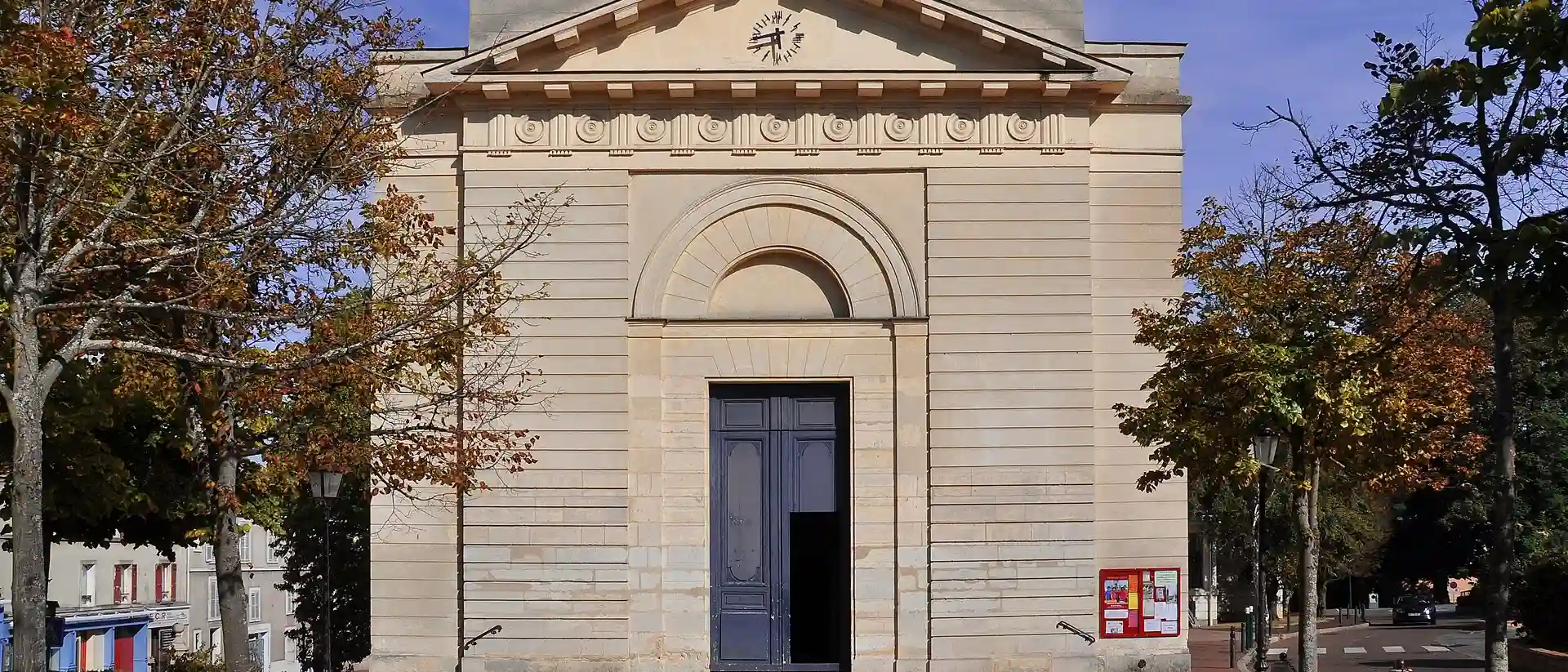 Église Saint-Nicolas et Saint-Marc, Ville-d'Avray