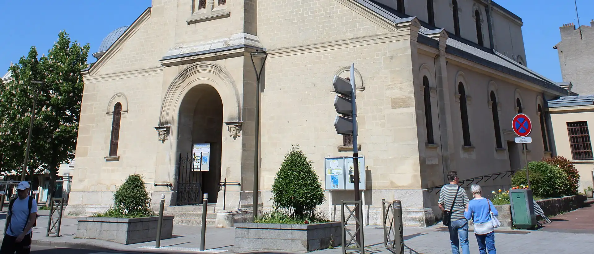 Église Sainte-Geneviève, Rosny-sous-Bois