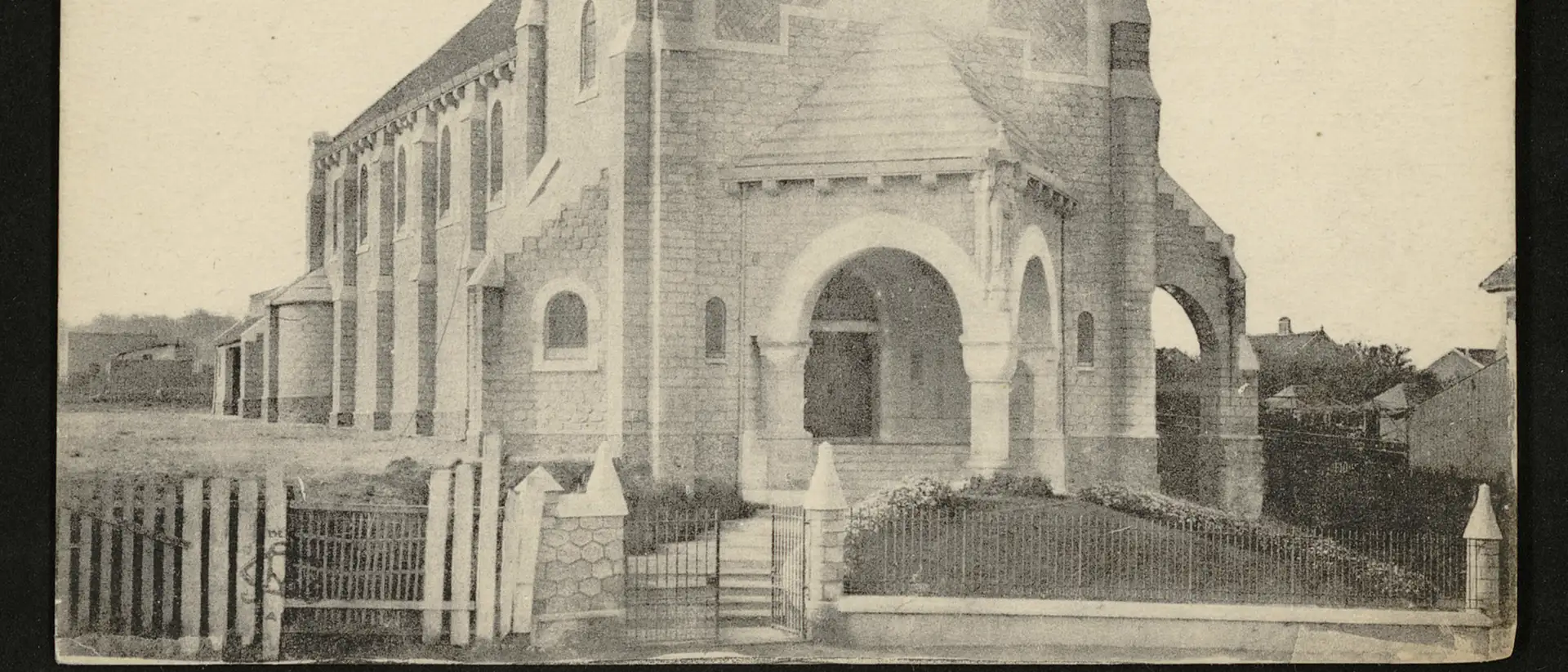 Église Sainte-Marie-des-Fontenelles, Nanterre