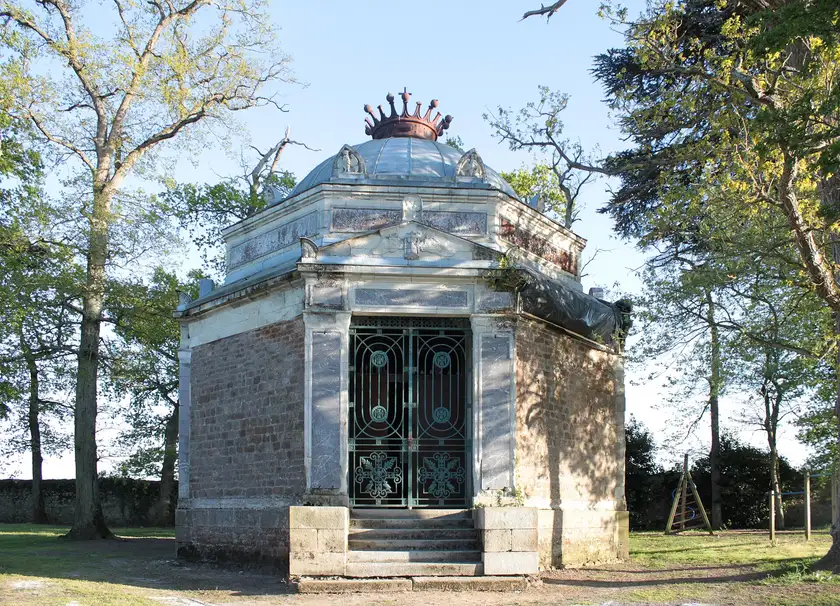 Chapelle de l'Enfeu Sainte-Sophie, Bouzillé, Orée d'Anjou