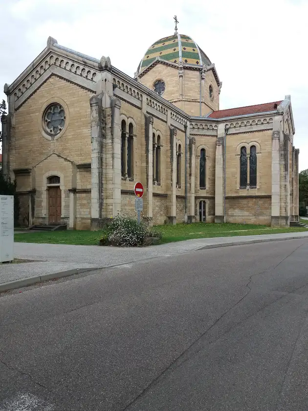 Chapelle du Vinatier, Bron