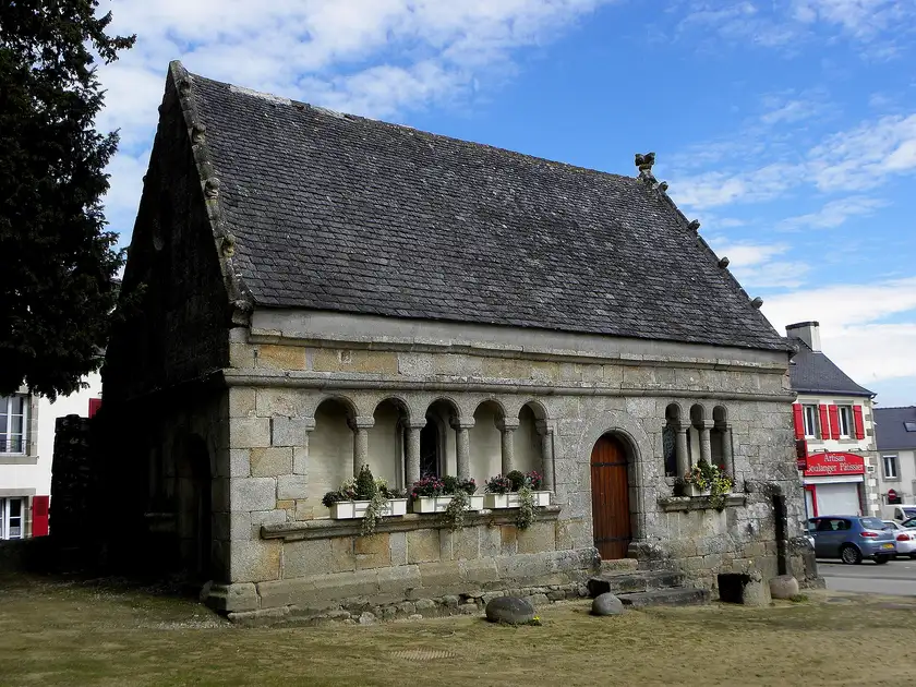 Chapelle ossuaire Saint-Roch de Ploujean, Morlaix