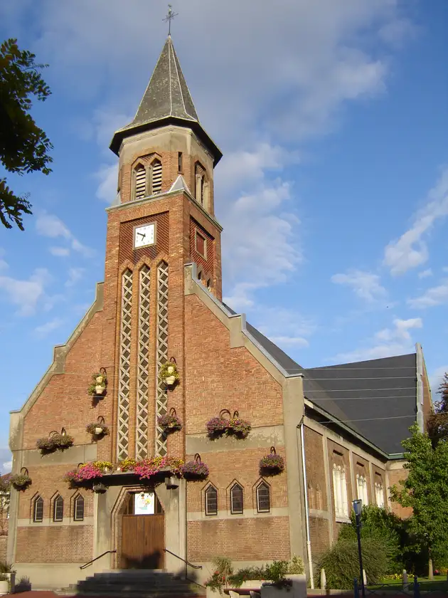 Église catholique Notre-Dame-des-Fièvres d'Halluin, Halluin