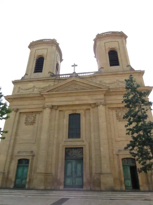 Église catholique Saint-Maximin, Thionville