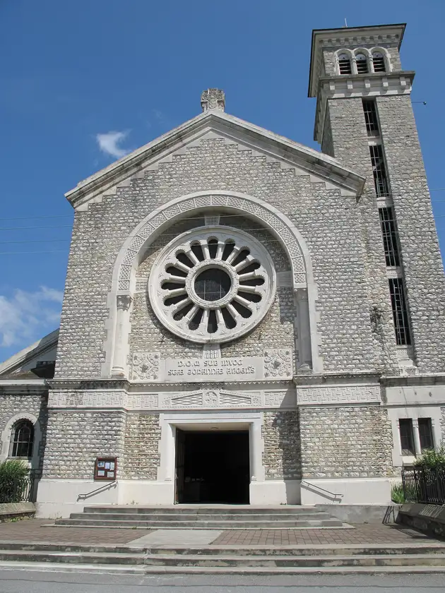 Église catholique Vaires, Vaires-sur-Marne