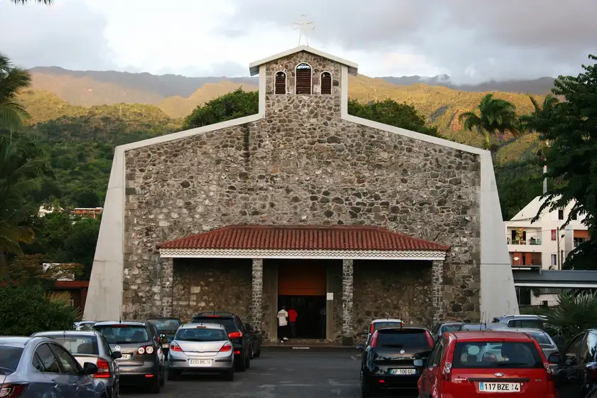 Église Notre-Dame-de-l'Assomption, Le Port