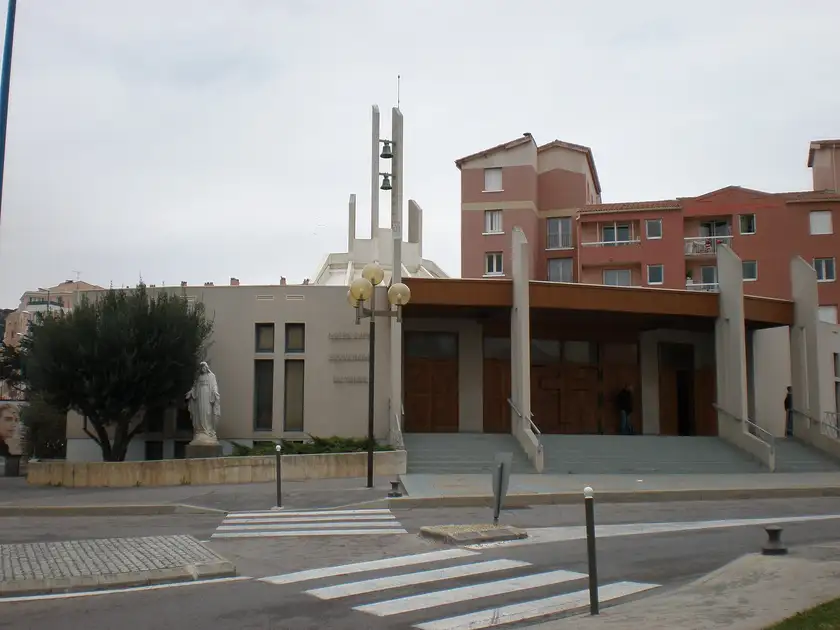 Église Notre-Dame Souveraine du monde, Sète