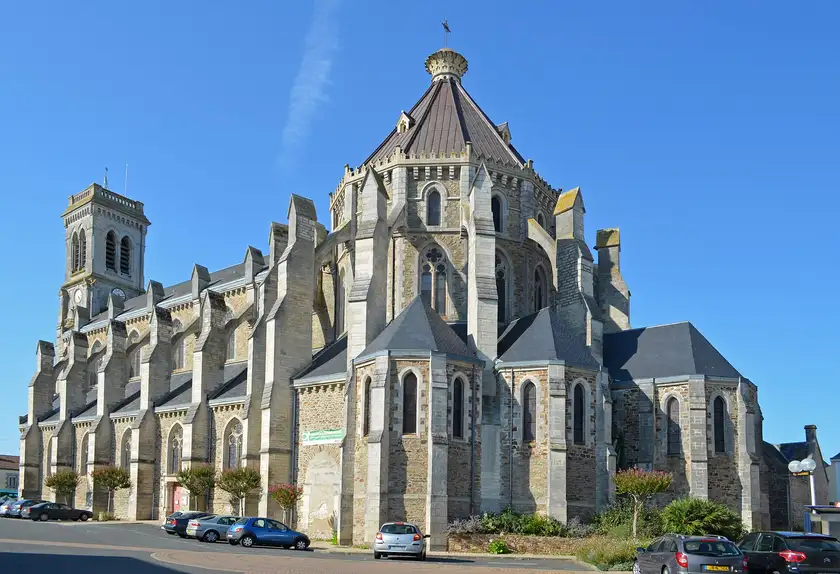 Église Saint-Benoit, Aizenay