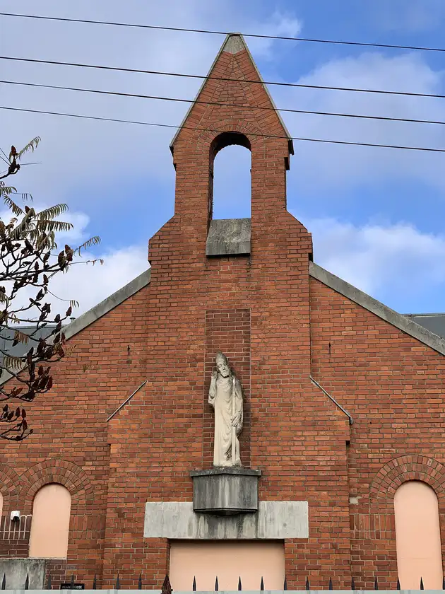 Église Saint-Charles des Ruffins, Montreuil