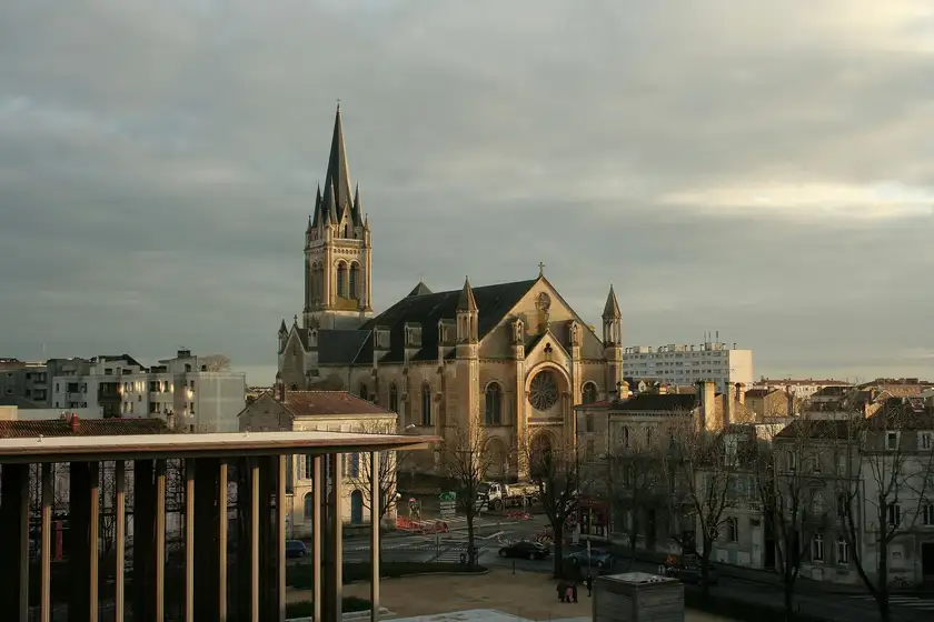 Église Saint Hilaire, Niort