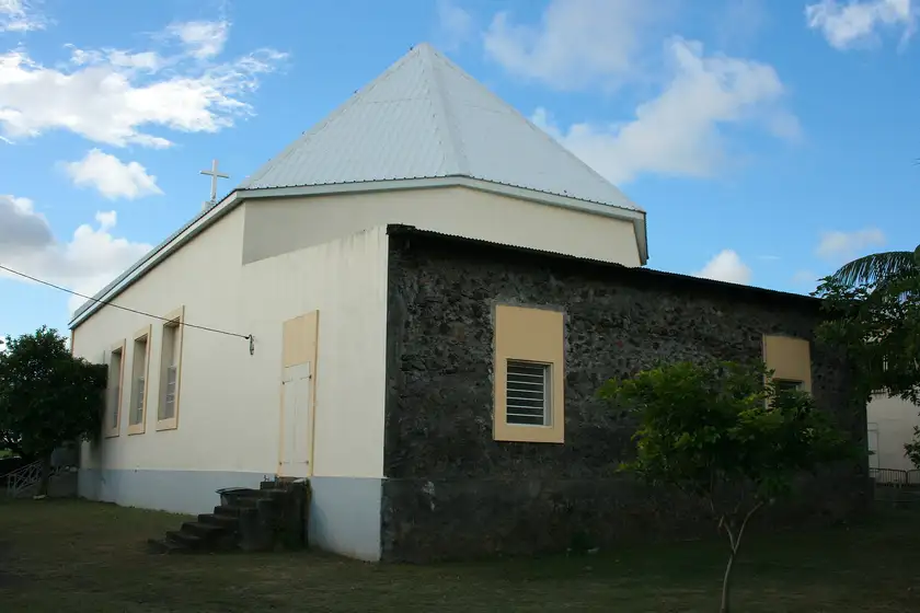 Église Saint-Joseph-Artisan, Le Port