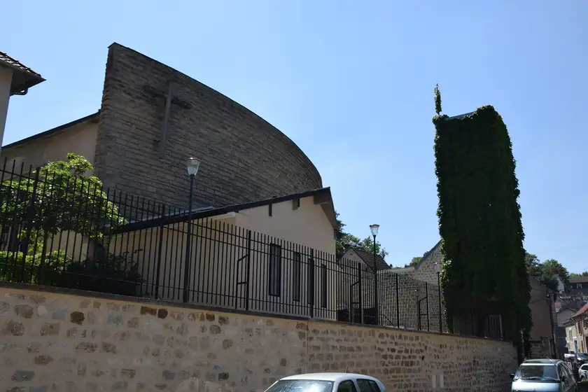 Église Saint-Pie X, Éragny-sur-Oise