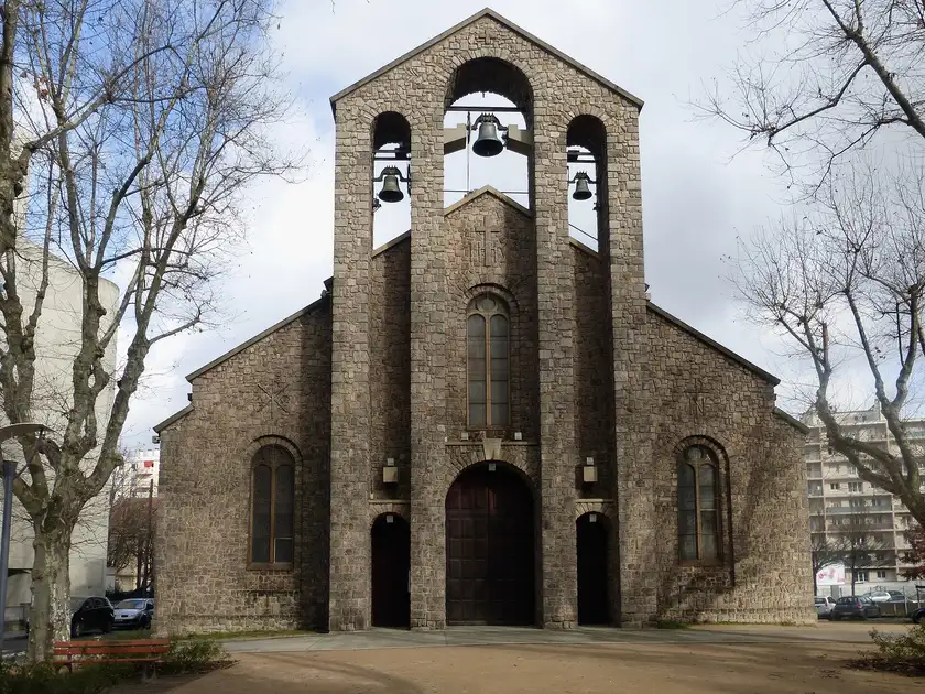 Église Saint-Pierre Saint-Paul la Rivière, Saint-Étienne