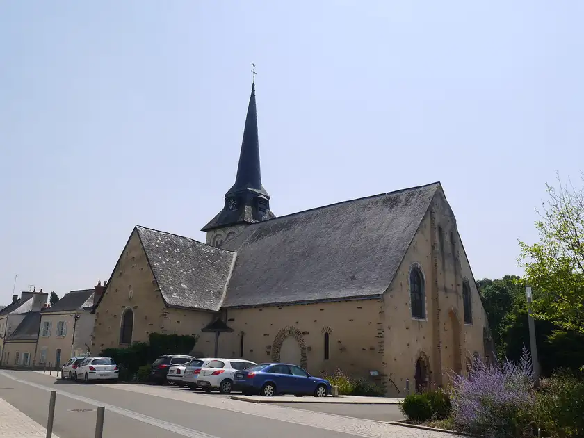 Église Saint-Saturnin d'Azé, Château-Gontier-sur-Mayenne